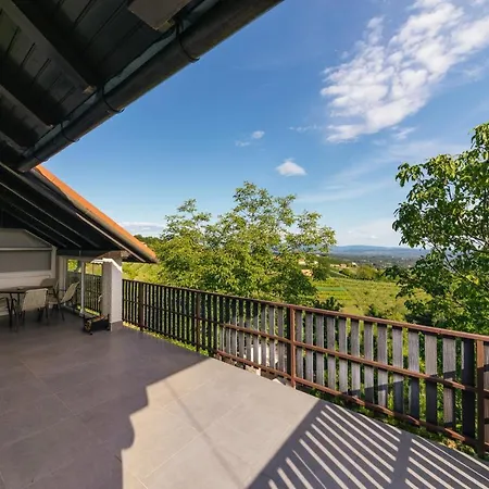 Casa vacanze Cosy Hill Rucman With A Breathtaking View *