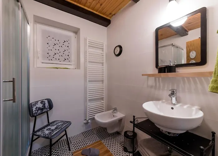 Cosy Hill Rucman With A Breathtaking View *