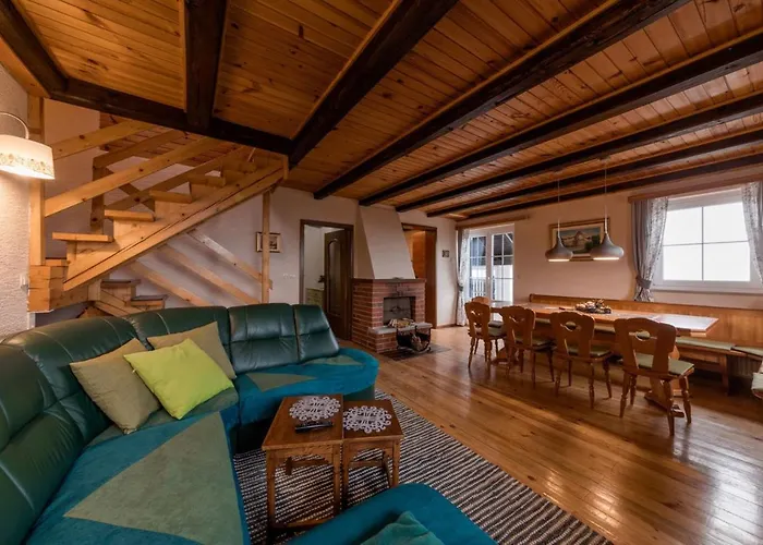 Cosy Hill Rucman With A Breathtaking View Casa de Férias *