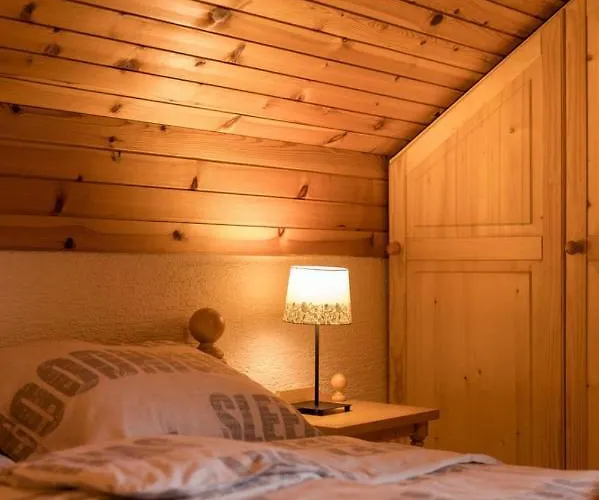 Prázdninový dům Cosy Hill Rucman With A Breathtaking View *